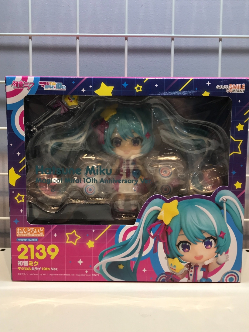 ねんどろいど 初音ミク マジカルミライ10th Ver. 「キャラクター・ボーカル・シリーズ 01 初音ミク」 入荷しました | 新着商品 |  ほびっと Supported by 駿河屋 | 株式会社キューブ